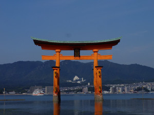 The torii up close. The tide isn't low enough today to walk up to it